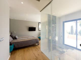 Ristrutturazione camera padronale con bagno en-suite, MBquadro Architetti MBquadro Architetti Camera da letto moderna