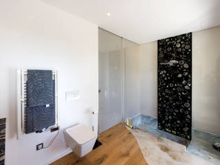 Ristrutturazione camera padronale con bagno en-suite, MBquadro Architetti MBquadro Architetti Phòng tắm phong cách hiện đại
