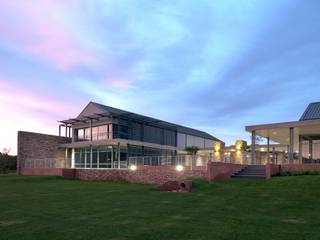 The Hills Wildlife Estate Clubhouse, Swart & Associates Architects Swart & Associates Architects Bars & clubs