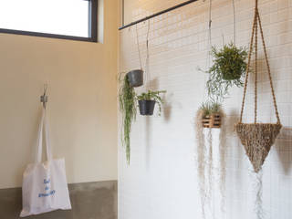 Trace House , 미우가 디자인 스튜디오 미우가 디자인 스튜디오 industrial style corridor, hallway & stairs