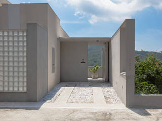 陽明山鄭宅 House C, 何侯設計 Ho + Hou Studio Architects 何侯設計 Ho + Hou Studio Architects Casas de estilo minimalista