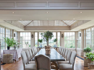 Beautiful Orangery on a Yorkshire hunting lodge, Vale Garden Houses Vale Garden Houses Jardins de inverno clássicos