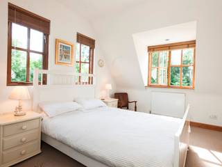 homify Landelijke slaapkamers