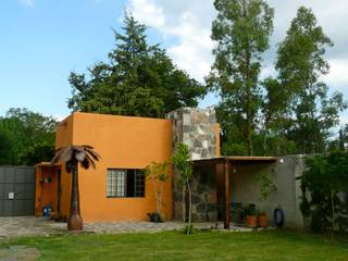 Casa de campo en Villas de Galindo, Alberto M. Saavedra Alberto M. Saavedra 러스틱스타일 정원