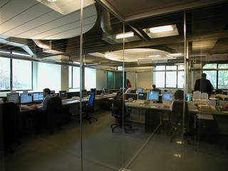 Dealing 2, ibedi laboratorio di architettura ibedi laboratorio di architettura Commercial spaces Engineered Wood Grey