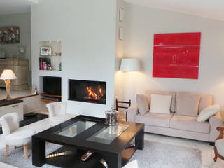 Cheminée bois, Louis DECOTTEGNIE Louis DECOTTEGNIE Modern living room