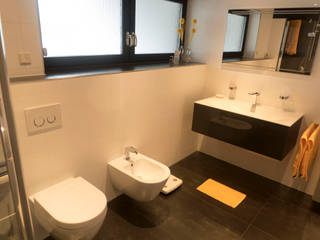 Kundenbad in Quierschied 2, BOOR Bäder, Fliesen, Sanitär BOOR Bäder, Fliesen, Sanitär Modern style bathrooms Tiles