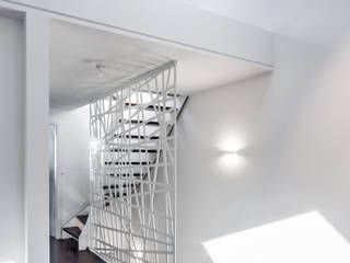 Haus BB I Doppelhaus Aachen, Alter Tivoli, GUG ARCHITEKTEN GUG ARCHITEKTEN Modern corridor, hallway & stairs