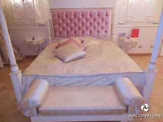 Camere da letto con testiera imbottita, Baldantoni Group Baldantoni Group Habitaciones modernas Madera Rosa
