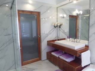 homify Classic style bathrooms Glass