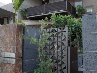 Residence of Brijesh Patel, Architects at Work Architects at Work Modern houses