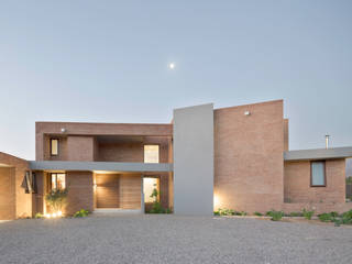 Casa Condominio Altos de Chicureo, Grupo E Arquitectura y construcción Grupo E Arquitectura y construcción Casas modernas