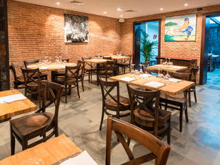Restaurant La Bella Napoli, Silleria Verges S.A Silleria Verges S.A Commercial spaces Wood Wood effect