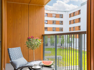 ELEGANCJA I PROSTOTA W JEDNYM, Pracownia Architektury Wnętrz Decoroom Pracownia Architektury Wnętrz Decoroom Skandinavischer Balkon, Veranda & Terrasse