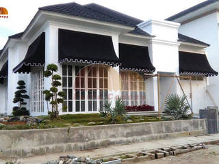 Canopy Kain Bandung, Putra Canopy Putra Canopy Klassieke balkons, veranda's en terrassen Textiel Amber / Goud