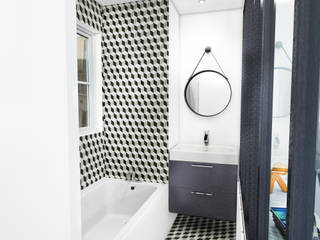 homify Scandinavian style bathroom