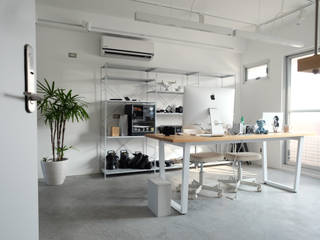 苓雅L邸, RND Inc. RND Inc. Minimalst style study/office