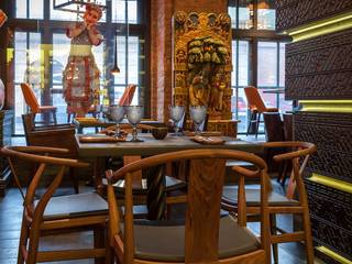 Black Thai, NEXXT NEXXT Industrial style dining room