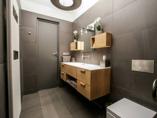 Agencement et aménagement d'une salle de douche, Myriam Wozniak Architecture et décoration Myriam Wozniak Architecture et décoration Salle de bain minimaliste