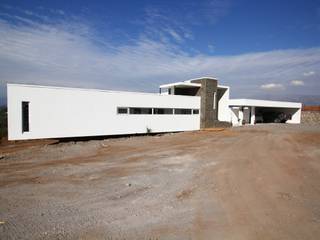 Vivienda JVL, Rinconada de Los Andes, C3proyecta C3proyecta Casas modernas Betão armado