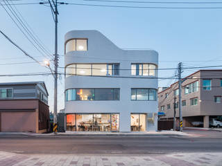 속초 상상가, CoRe architects CoRe architects Maisons modernes