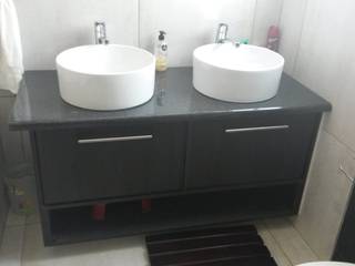 Bathroom Vanities, SCD Group SCD Group Classic style bathroom Wood Wood effect