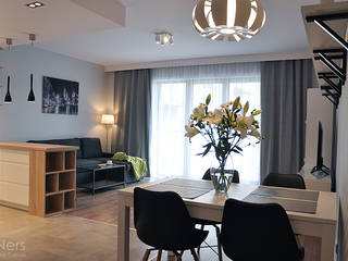 Mieszkanie 80m2 - Wiślane Tarasy, INNers - architektura wnętrza INNers - architektura wnętrza Ruang Keluarga Gaya Skandinavia