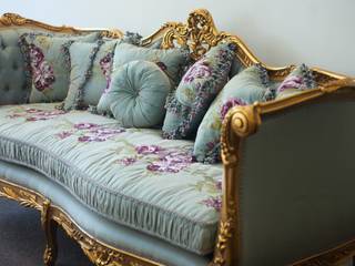 JULIETTE Louis XV French Country Silk Tiffany Blue Floral Sofa Couch, REGAL SOFAS AND INTERIORS REGAL SOFAS AND INTERIORS غرفة المعيشة