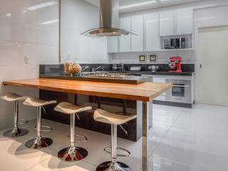 Cozinhas, áreas de lazer e piscinas, JANAINA NAVES - Design & Arquitetura JANAINA NAVES - Design & Arquitetura Eclectic style kitchen