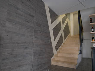 Villa Unifamiliare 300mq , T_C_Interior_Design___ T_C_Interior_Design___ Walls