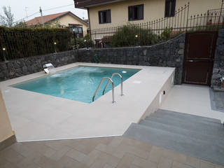 Villa Unifamiliare 300mq , T_C_Interior_Design___ T_C_Interior_Design___ Classic style pool