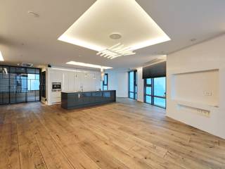 부산 센텀WBC 더펠리스 (flooring), (주)기성마루 (주)기성마루 Salas de estar modernas