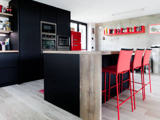 K9, Andrea Picinelli Andrea Picinelli Industrial style kitchen