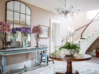 Country Manor Entrance Hall homify Classic style corridor, hallway and stairs Entrance,Hallway,Stairway,Country Manor,Family Home,Art