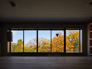 Kyoto office, 一級建築士事務所 こより 一級建築士事務所 こより Hình ảnh cửa sổ & cửa ra vào phong cách tối giản Multicolored