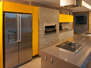 UBHOUSE - Paula Martins, PAULA MARTINS ARQUITETURA, INTERIORES E DETALHAMENTO PAULA MARTINS ARQUITETURA, INTERIORES E DETALHAMENTO Modern kitchen