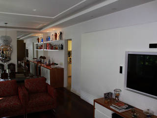 Apartamento em Ipanema, Rafael Mirza Arquitetura Rafael Mirza Arquitetura Modern Living Room