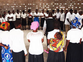 Malawi Rural Church, A4AC Architects A4AC Architects 商業空間 レンガ