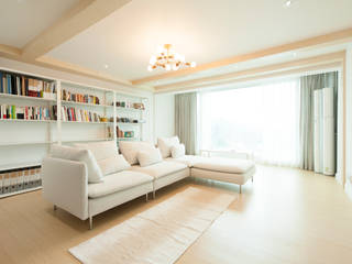 화이트 인테리어 White Interior, 골방디자인 골방디자인 Salas de estar modernas
