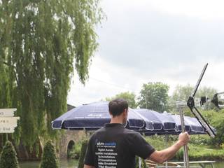 Aerial Services Lechlade, Lechlade Aerials Lechlade Aerials Minimalistyczny salon Matal