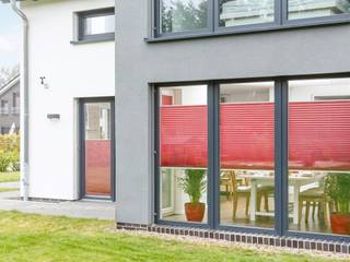 Plissee - Der ideale Sicht- und Sonnenschutz der Marke UNLAND, UNLAND International GmbH UNLAND International GmbH Moderne Fenster & Türen Textil Rot