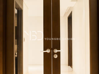 도곡동 타워팰리스, 영보디자인 YOUNGBO DESIGN 영보디자인 YOUNGBO DESIGN Modern corridor, hallway & stairs