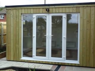 Garden Office, Pristine Garden Rooms Pristine Garden Rooms Classic style study/office Wood Wood effect