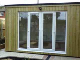 Garden Office, Pristine Garden Rooms Pristine Garden Rooms Classic style study/office Wood Wood effect