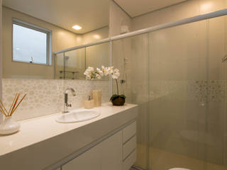 Apartamento Vila da Serra, Stark Arquitetura Stark Arquitetura Modern bathroom