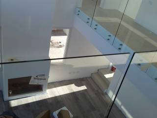 interior obra lote 915 San Matias, Arq indus homes Arq indus homes Livings de estilo moderno Vidrio