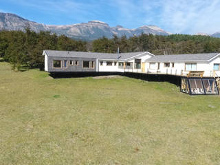 CASA LAS LOMAS., U.R.Q. Arquitectura U.R.Q. Arquitectura Casas estilo moderno: ideas, arquitectura e imágenes