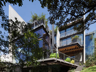 La Casa en el Bosque, grupoarquitectura grupoarquitectura 現代房屋設計點子、靈感 & 圖片