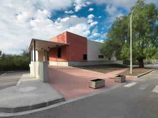 LABORATORIO PARA LA MANCOMUNIDAD PENEDÈS-GARRAF, VILAFRANCA, Irabé Projectes Irabé Projectes Nowoczesne domy