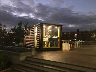 Roast Republic Container , A4AC Architects A4AC Architects Ruang Komersial Besi/Baja